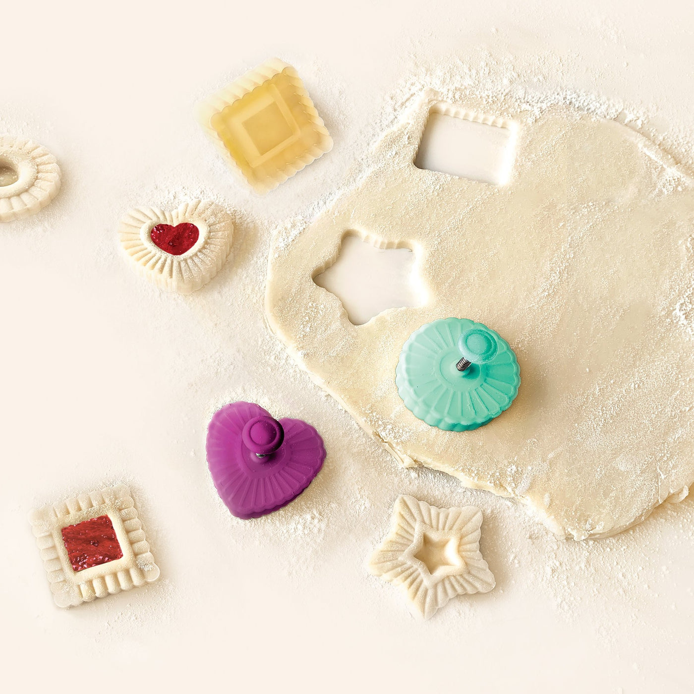Heart Cookie Cutter Set - 6 Piece - 3 4/5 inch, 3 1/5 inch, 2 4/5 inch, 2 3/5 inch, 2 1/5 inch, 1 4/5 inch - Heart Shaped Cookie Cutters, Stainless